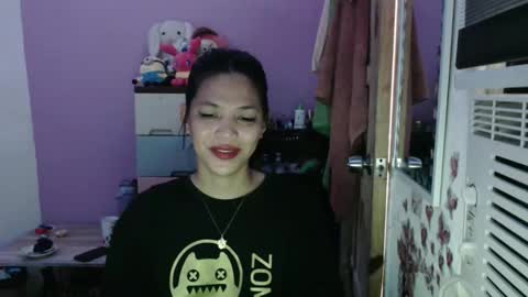 hi im kim online show from October 27, 3:13 am