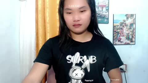 Snapshot of urwildpinayxxx chatting on January 19, 10:28 pm melody online show from January 19, 10:28 pm