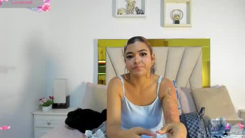 vahioleth  online show from February 12, 2:57 am