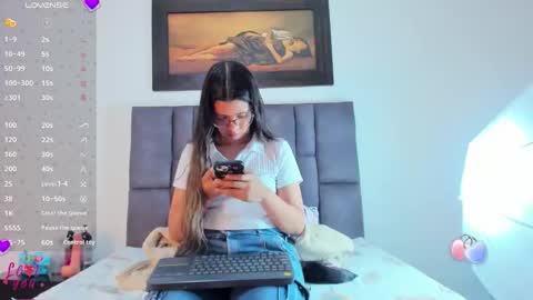 Vahiolet smith online show from April 9, 2:58 am