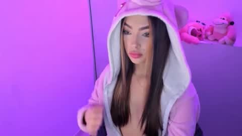 vaiolett_69 online show from February 10, 4:59 am