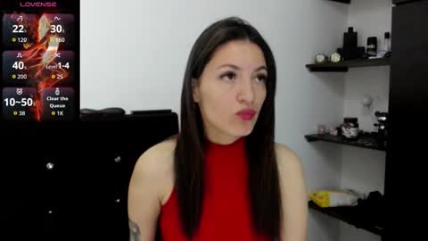 valemorales413 online show from March 27, 1:01 pm