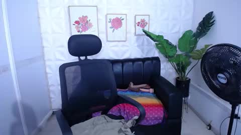 Valentina  online show from November 12, 11:58 pm