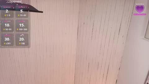 Valentina  online show from January 3, 8:43 pm