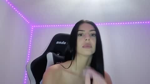 Valentina Rose 3 online show from September 20, 6:55 am