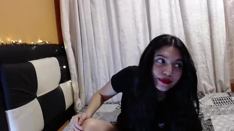 valentinasmith18 online show from March 16, 12:46 am