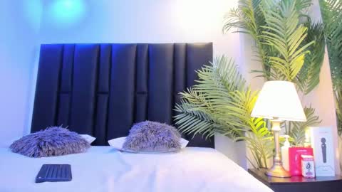 valeri_tafur online show from March 18, 11:04 am