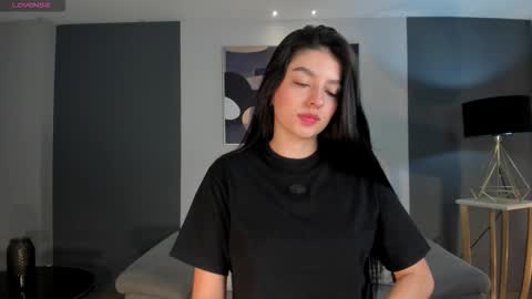 VALERIA ROSSI  online show from February 1, 11:53 am