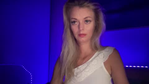 Valerie  online show from September 9, 7:24 pm