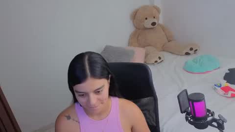 valerihouse_ online show from May 9, 2:57 am
