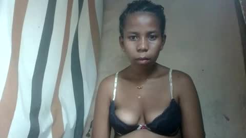 valerinezah online show from March 1, 5:45 pm