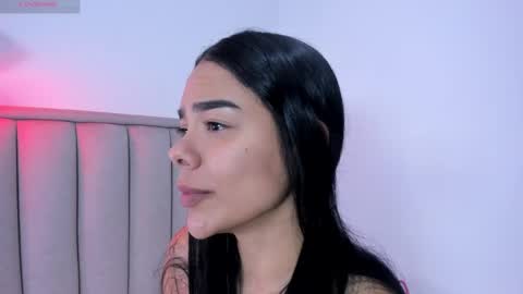 Cris  online show from May 10, 2:35 am