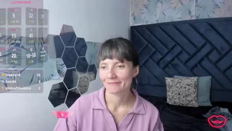 VALERY MORE online show from January 15, 3:40 pm