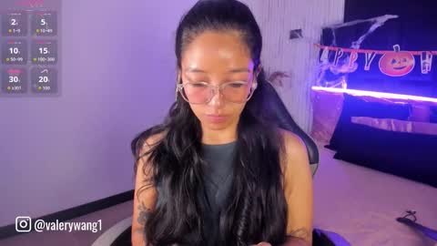 Val online show from October 8, 11:47 am