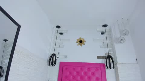 Vallolet Peach  online show from January 14, 12:03 pm