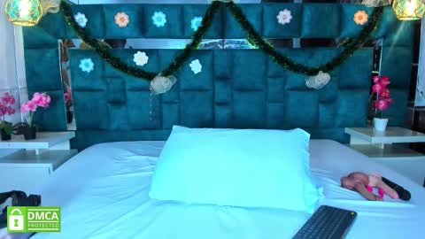 valtira nova online show from January 6, 7:28 pm