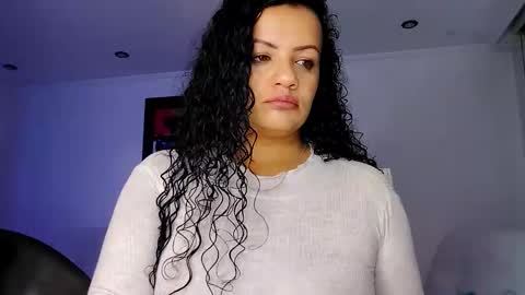 vanessa and samantha online show from February 14, 11:56 am