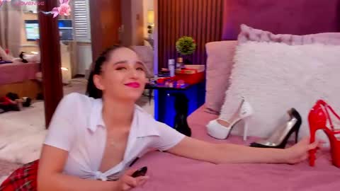 Vanessa Diamond online show from June 4, 5:56 am