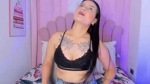 vanessamirren online show from October 11, 2:20 pm