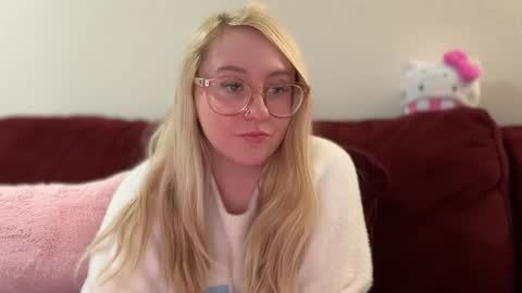 vanillapuddingpie online show from January 24, 3:22 am