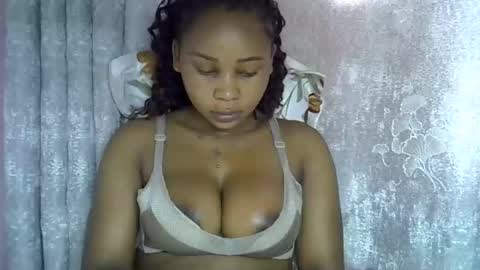 vanillavenus online show from March 27, 11:11 am