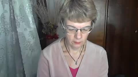 Vanillaxcreamy online show from November 24, 2:30 pm