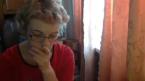 Vanillaxcreamy online show from January 16, 10:44 am