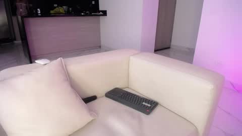 varenka_ivanova22 online show from April 5, 5:17 am