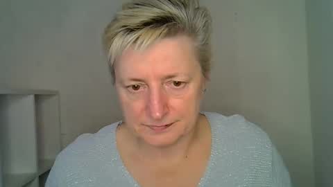 vea_motty online show from December 15, 10:31 am