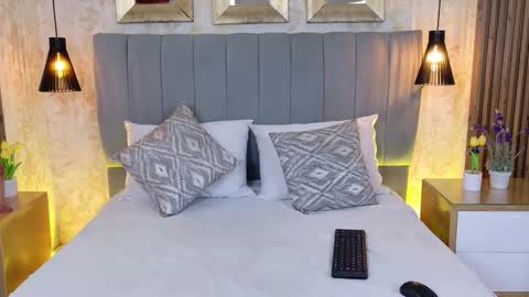 Mia brando online show from February 20, 8:20 pm