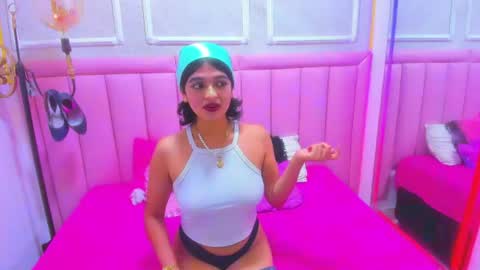 velvet_giirll online show from July 3, 3:56 am