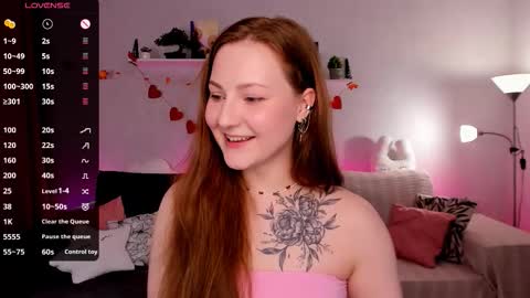 Mia online show from November 27, 9:23 am