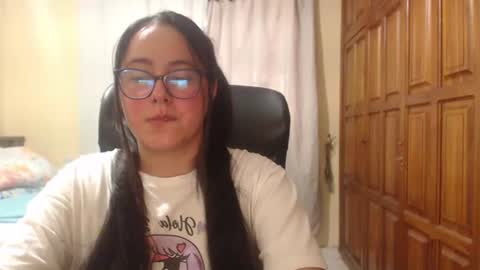 Venus online show from June 19, 8:23 pm