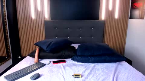 Medussa online show from November 8, 2:49 am