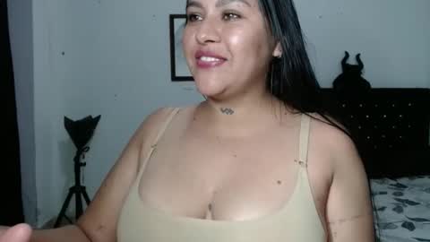 venus_menoza online show from November 4, 8:14 pm