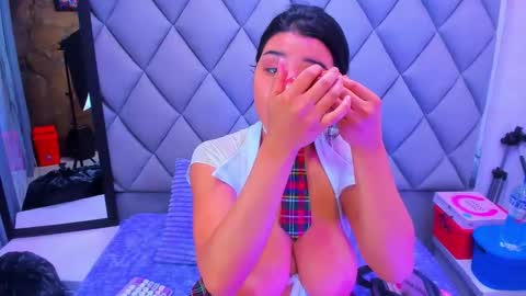 Venusowen  online show from November 29, 2:10 pm