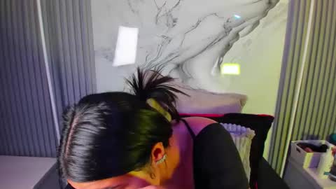 Venusowen  online show from March 21, 1:38 pm