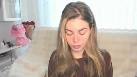 Lolitalolz online show from March 11, 4:09 pm