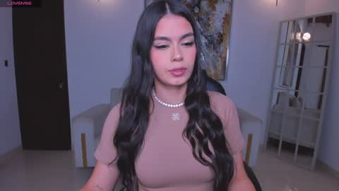 Snapshot of veronicacruz1 chatting on January 5, 11:44 pm Vero online show from January 5, 11:44 pm