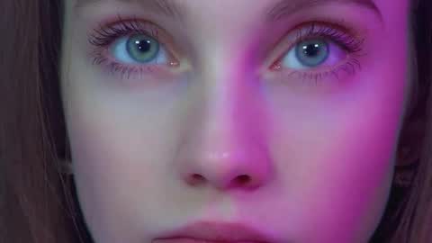 Veronica online show from February 25, 6:50 pm