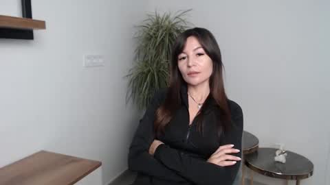 veronik_shy online show from December 4, 7:43 am