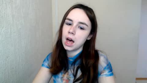 veryveryvery_shy online show from February 23, 7:30 am