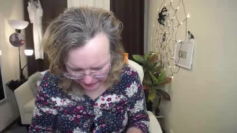 vestawoody online show from October 31, 9:13 am