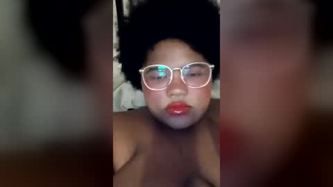 vickiryder56 online show from August 1, 3:52 am