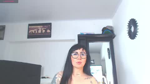 Vicky  online show from June 1, 11:12 am