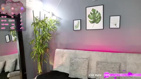 Amy online show from December 13, 7:53 pm