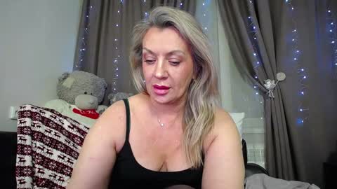 victoria50 online show from December 28, 1:38 pm