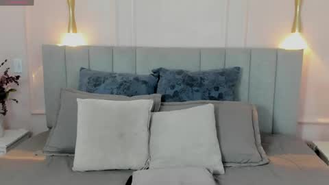 victoria  online show from April 14, 8:31 pm