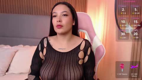 Victoria Collins online show from February 8, 12:39 pm