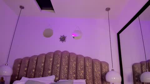 valentina online show from March 2, 12:01 pm